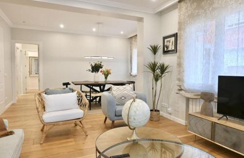 Nueva Espana Apartment | For You Rentals Exclusive Three Bedroom Apartment JRJ45 TEMPORAL