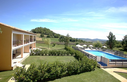 Forcalquier Villa | Forcalquier, Villa Avec Trois Chambres et Piscine Privée Chauffée