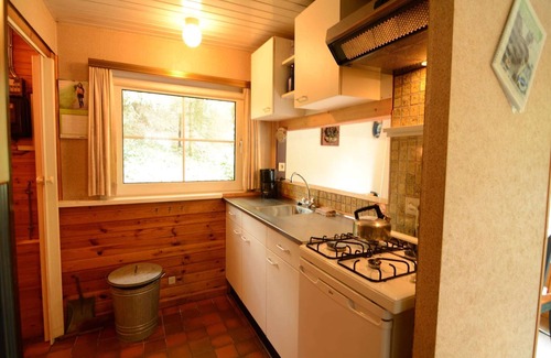 Dilsen-Stokkem Ski Chalet | Forest Chalet in Lanklaar