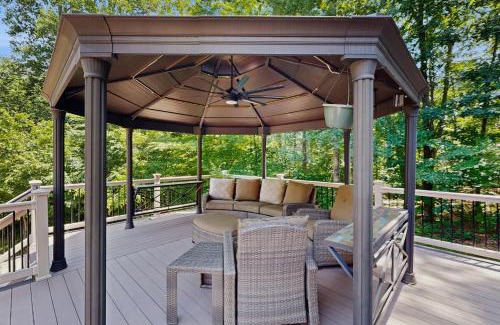 Mineral House | Forest Cove