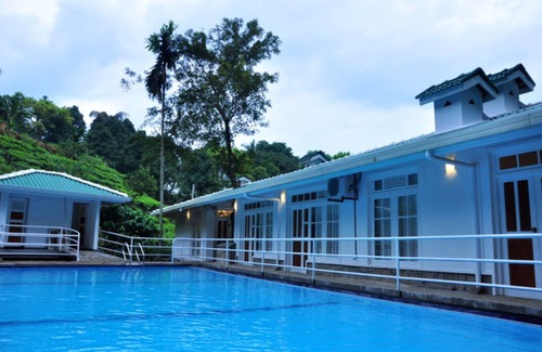 Ginigathena Hotel | Forest Edge