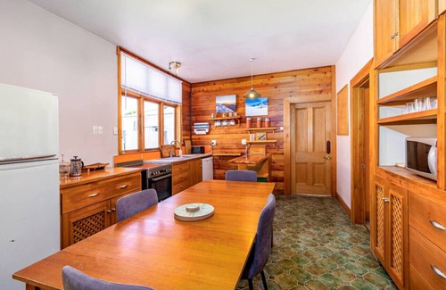 Methven House | Forest House + Cottage | Methven