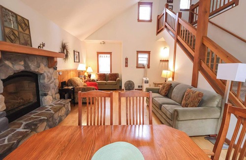 Winthrop Cabin | Forest Meadow Cabin S