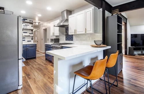 Monterey House | Forest Mist - Monterey House - Creekside Sanctuary