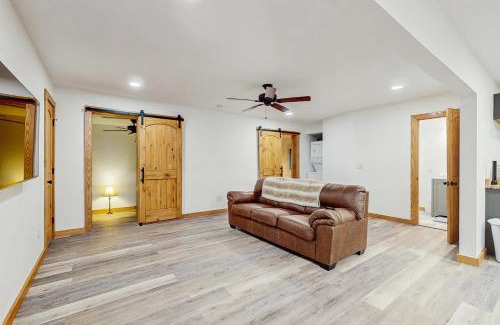 Spruce Pine House | Forest Oasis