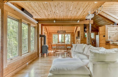 Portland House | Forest Park Hideaway | Nature Oasis Near City