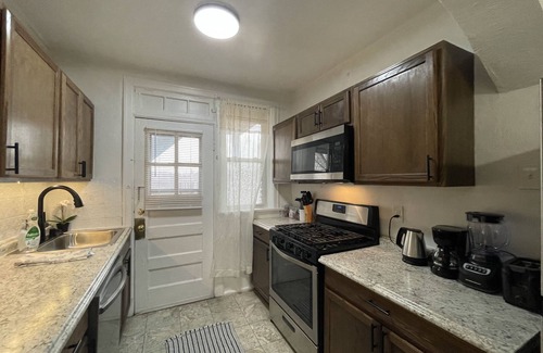 St. Louis Apartment | Forest Park Style Studio in STL!