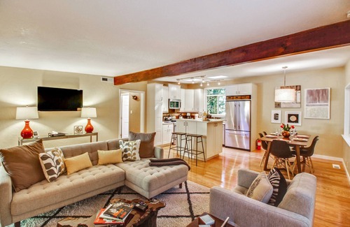 Cazadero Cabin | Forest Retreat, Private, Redwoods, Hot Tub, The Great Outdoors