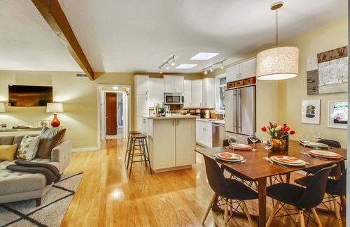 Cazadero Cabin | Forest Retreat, Private, Redwoods, Hot Tub, The Great Outdoors