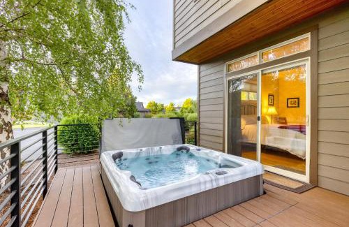 Redmond House | Forest Ridge Loop by AvantStay Hot Tub Private Community Amenities