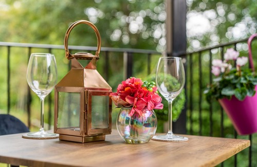 Southampton Apartment | Forest View Apartment with private balcony- Southampton