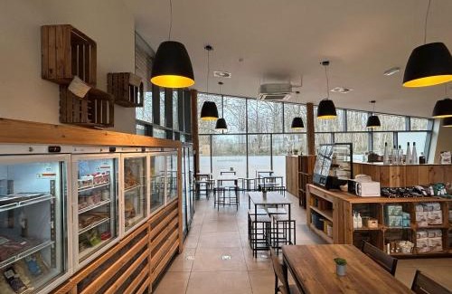 Maubray House | Forest-View Cottage Stay