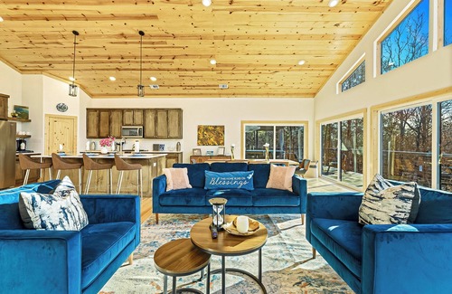 Broken Bow Cabin | Forest Views in Luxe Kid Friendly Cabin w/Mini Golf, Playset