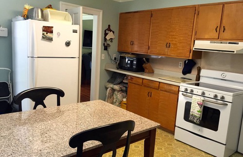 Candler House | Forested & Secluded Family Vacation Home - 20 mins to BR Parkway; 25 mins to AVL