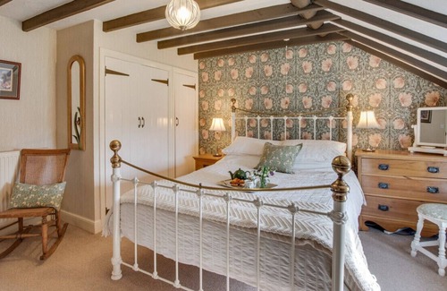 East Ayton House | Forge Valley Cottage