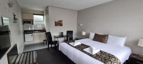 Taumarunui Hotel | Forgotten World Motel