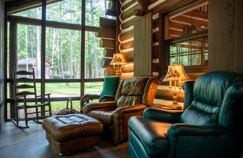 Mayfield House | Forks Riverfront Lodge - Traverse City Sleeps 18