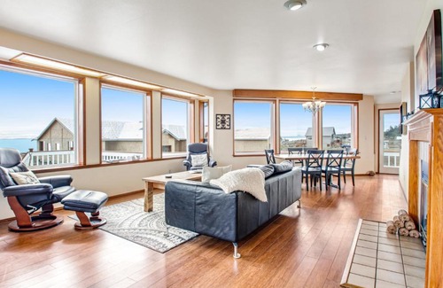Coupeville House | Fort Casey Coastline