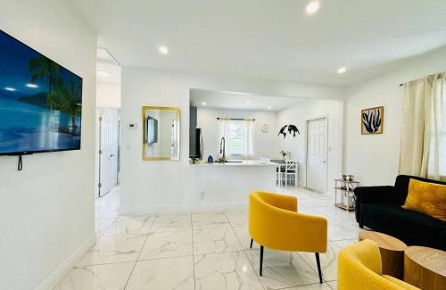Fort Lauderdale House | Fort Lauderdale Retreat, Fenced Yard, Bbq, N Beach