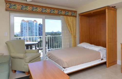 Birch Park Finger Streets Condo | Fort Lauderdale Beach Resort-11th Floor Corner Unit-Ocean & Inter-Costal Views