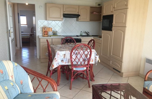Fort-Mahon-Plage Apartment | Fort-Mahon-Plage: Comfortable 2-bedroom apartment near the beach
