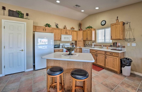 Fort Mohave House | Fort Mohave Family Home w/Golf Course Views!