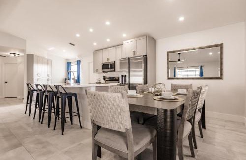 San Carlos Park House | Fort Myers Pool Home - Minutes to RSW and FGCU