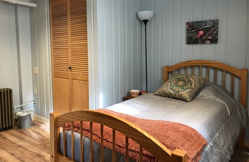 Moscow Apartment | Fort Russell Cottage Basement Suite
