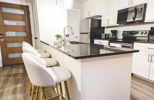Fort Worth Apartment | Fort Worth 2BR/2BA Home w/Pool + Games | Sleeps 6