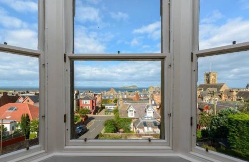 North Berwick House | Forthview