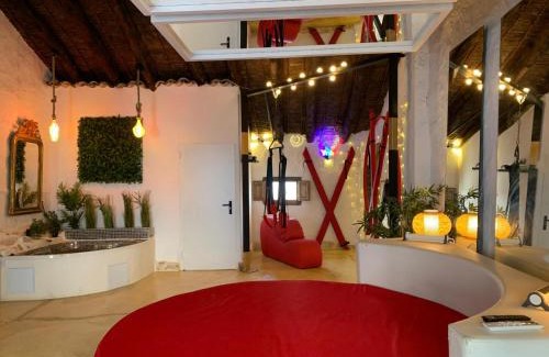 Xativa Bed & Breakfast | Fortress Jacuzzi Suites