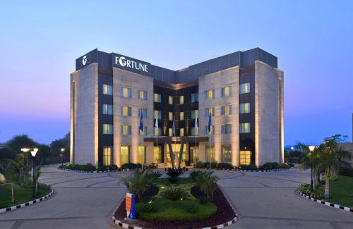 Kapariwas Hotel | Fortune Park Orange, Sidhrawali, Gurugram - Member ITC Hotels' Group