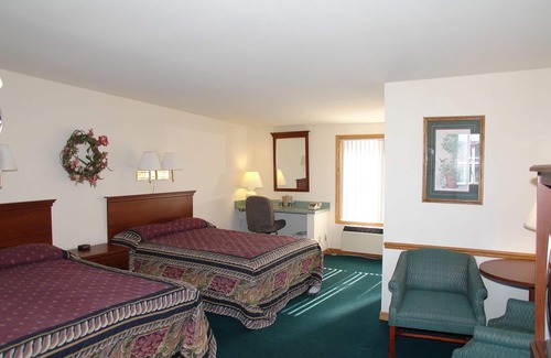 Wauwatosa Hotel | Forty Winks Inn LLC