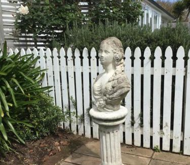 Hawera Bed & Breakfast | Fossil Coast B&B