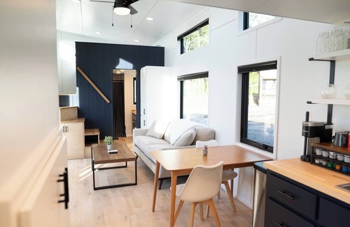 Lupton City House | Foster Falls at Mountain's Ledge