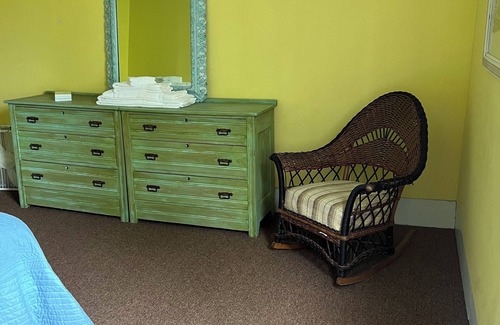 Lake Leelanau Resort | Fountain Point - Hotel Room 17