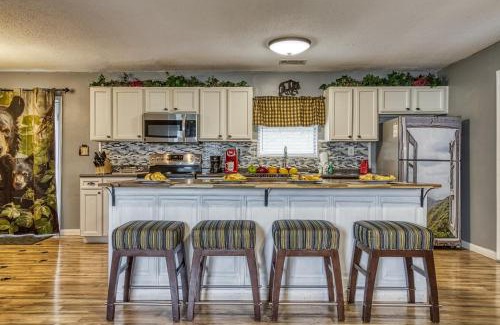 Sevierville House | Four Bearoom Cottage