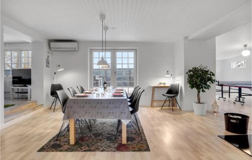 Hasmark Strand House | Four-Bedroom Holiday Home In Otterup