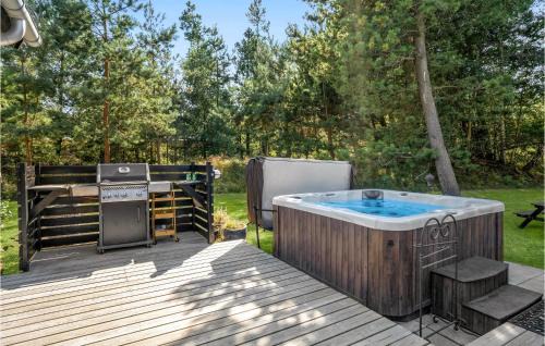Hojby House | Four-Bedroom Holiday Home In Hojby