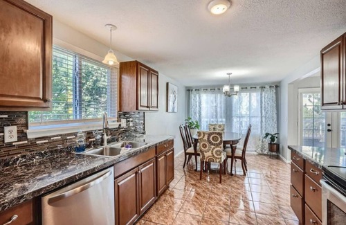 Aurora House | Four bedroom Single Family home