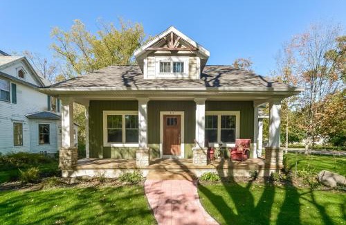 Saugatuck Villa | Four Generations