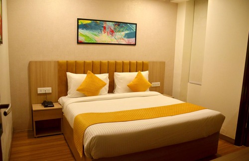 Amritsar Resort | Four Leaf Hotel - Connect