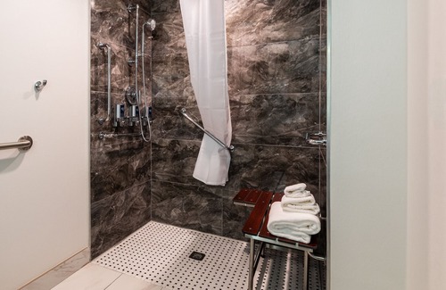 East Point Hotel | Four Points by Sheraton Atlanta Airport West