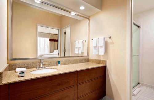 Northeast Raleigh Hotel | Four Points by Sheraton Raleigh North