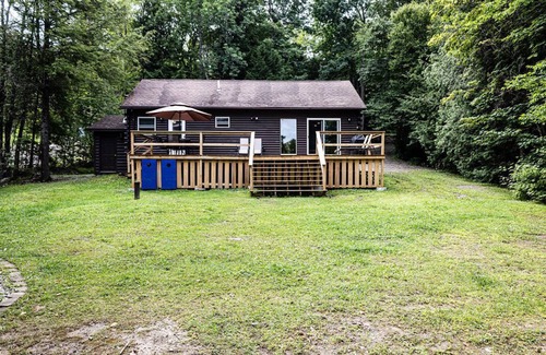 Lincoln House | Four Season Getaway on Upper Cold Stream Pond (Big Narrows)