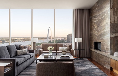 Downtown St. Louis Hotel | Four Seasons Hotel St Louis