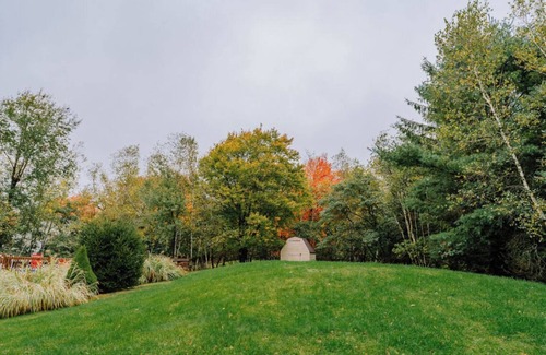 Tunkhannock Township House | Four seasons vacation home 4 BR with outdoor Hut tub and swimming pool.