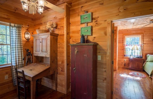 Fleetwood Cabin | FOUR SECLUDED ACRES - Authentic Hand-Hewn Log Cabin - South Fork of New River