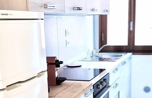 Bolognina Apartment | FOUR STEPS FROM THE CENTER