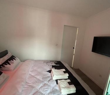 Outremeuse Apartment | FourSuites Liège